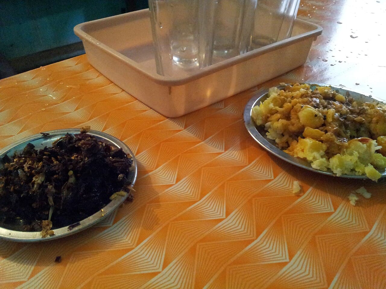 Dishes on a toddy shop table